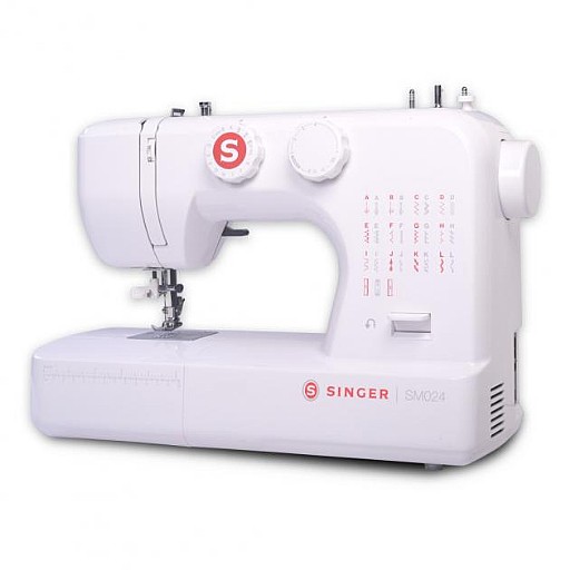 Singer SM024 Sewing Machine